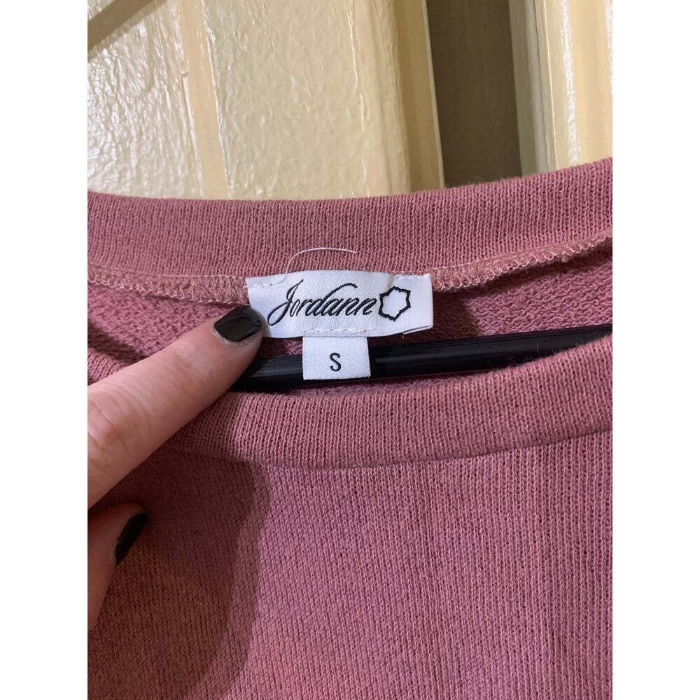 Jordann Light Weight Distressed Sweater Size Small. Pinkish Purple - Picture 3 of 7